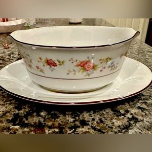 Noritake gravy bowl.